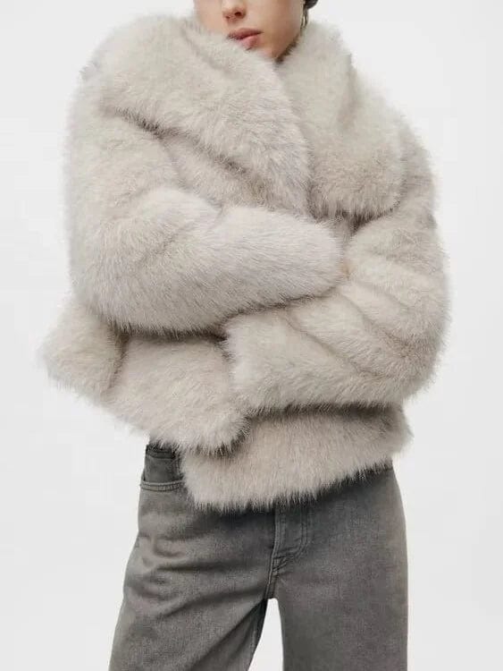 OUDINA Fashionable Outer Wear Winter Plush High Quality Fur Coats Faux Fur Coat Women