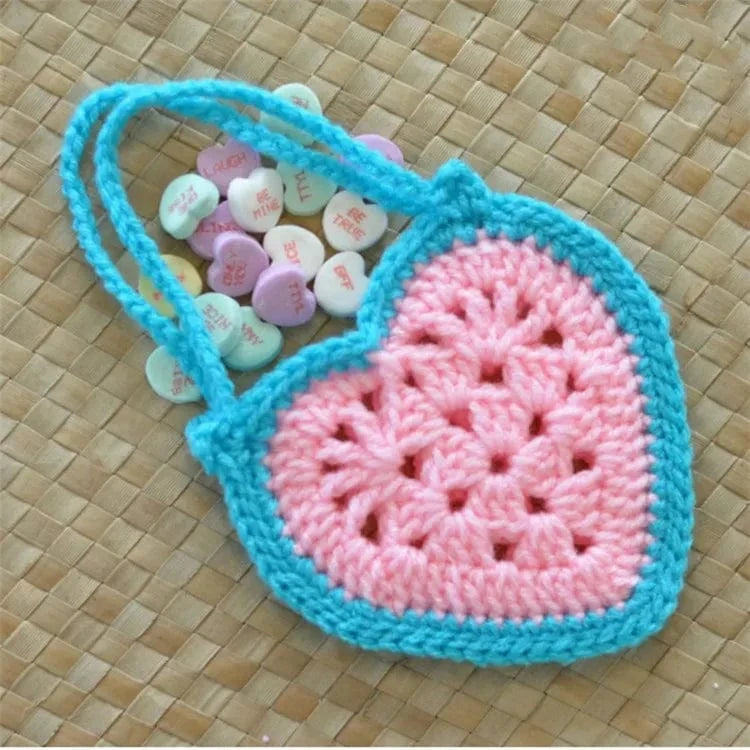 Pink blue Hand Bag Luxury Women 2024 Hand-woven Heart Shaped Messenger Bags Small Purses Clutch Evening Bag