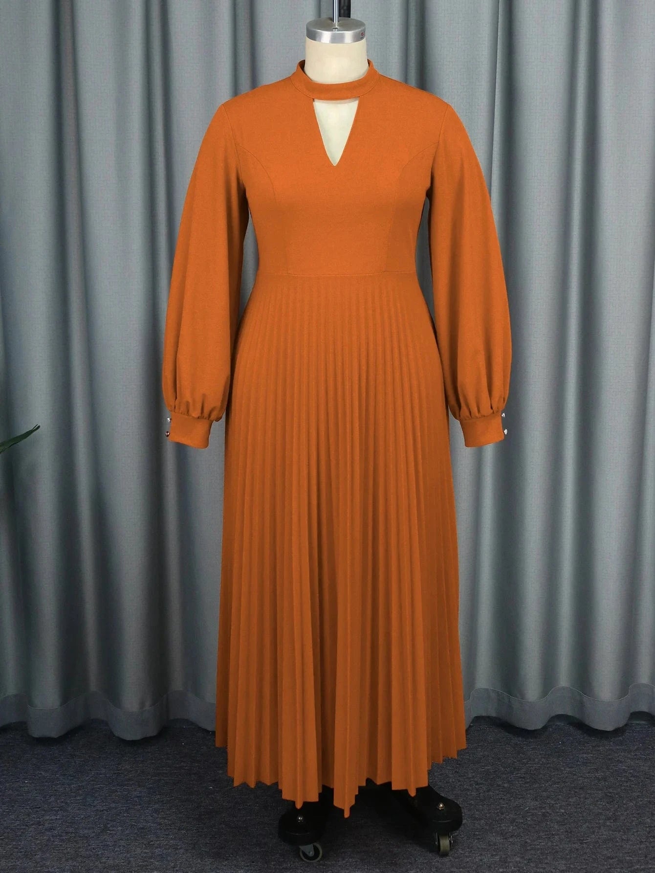Plus Size Long Lantern Sleeves Cut Out Maxi Curvy Women Pleated Dresses
