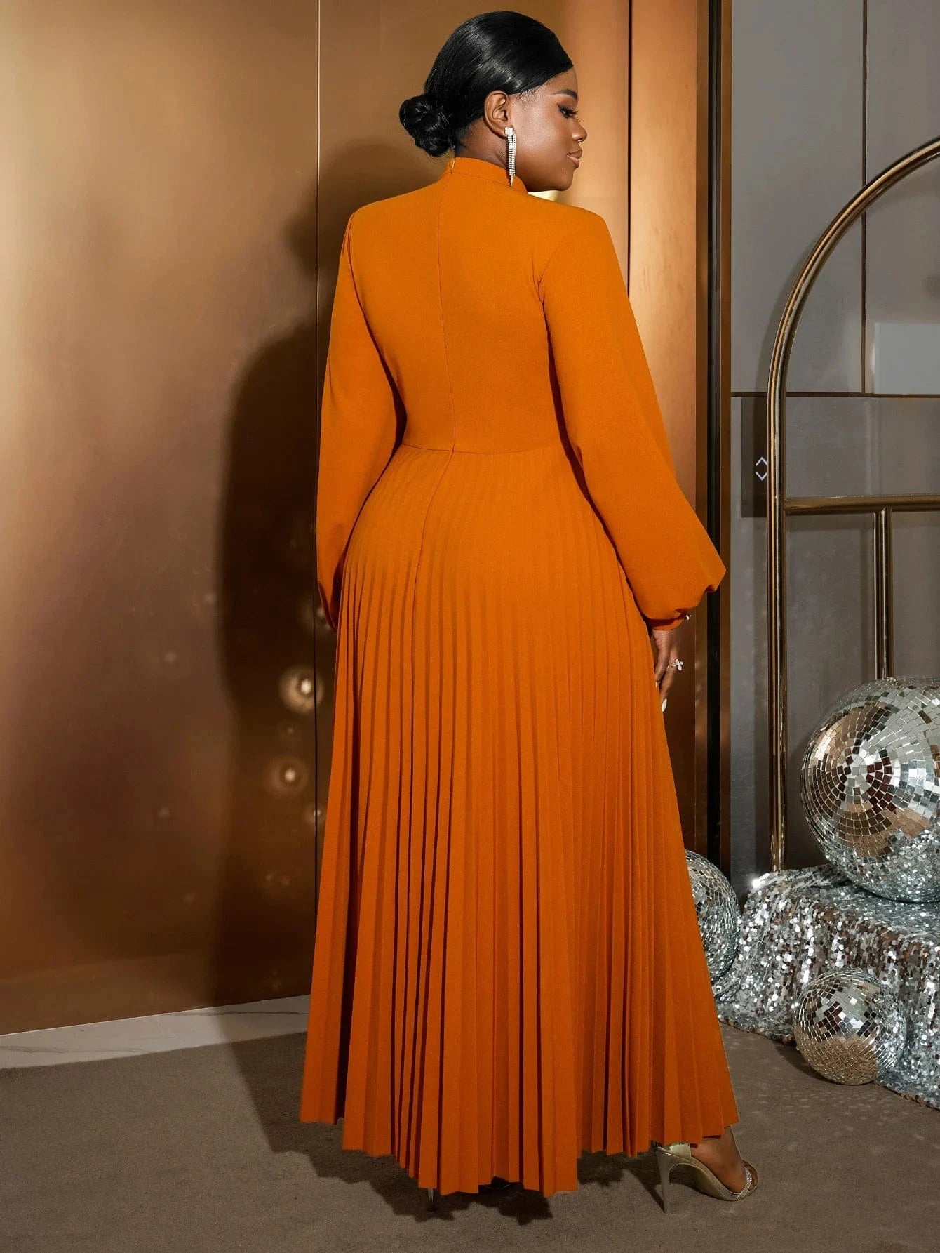 Plus Size Long Lantern Sleeves Cut Out Maxi Curvy Women Pleated Dresses