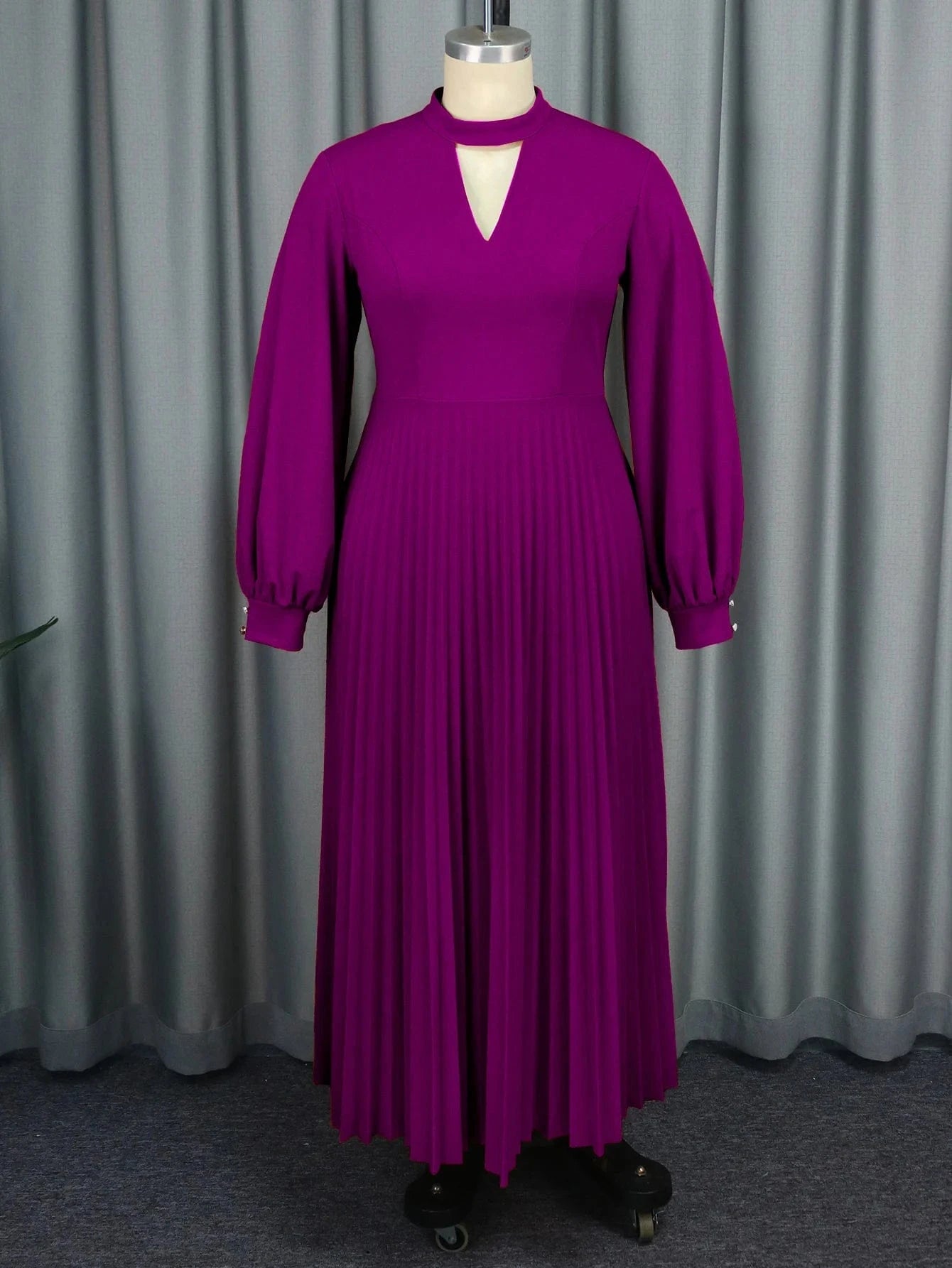 Plus Size Long Lantern Sleeves Cut Out Maxi Curvy Women Pleated Dresses