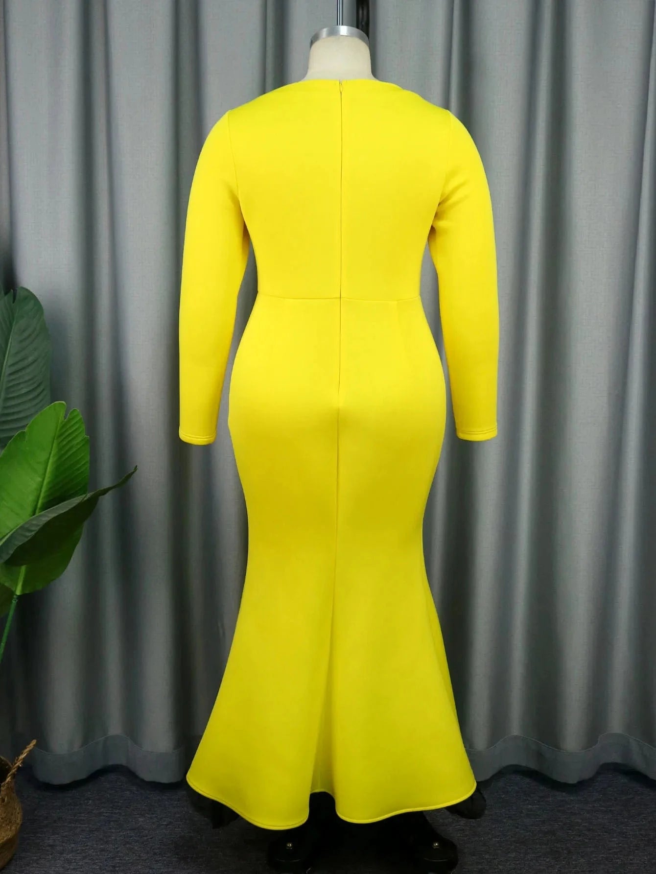 Plus Size V Neck Ruffles Long Sleeves Maxi Fishtail Women Party Gowns