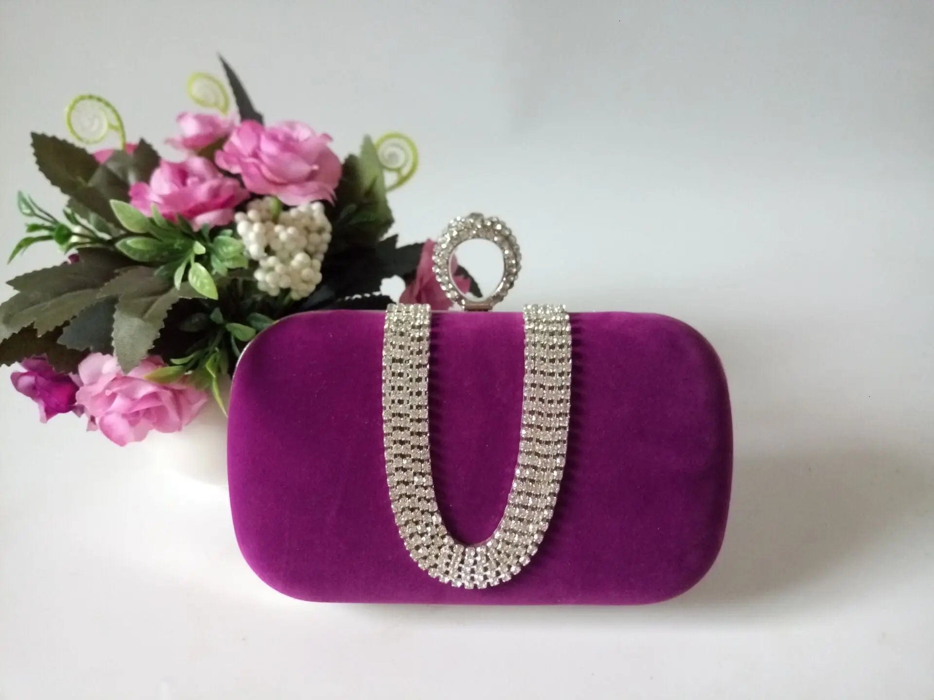 Purplish red Fashion U-shaped Diamond Set Lady's Top Grade Ring Buckle Exquisite Suede Matching Gown Portable Evening Bag