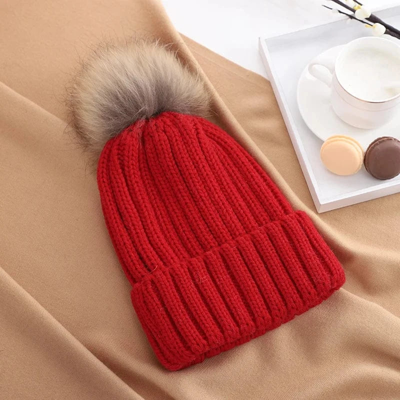 Red Factory Women Winter Cold-proof Thermal Knitted Wool Ball Hat