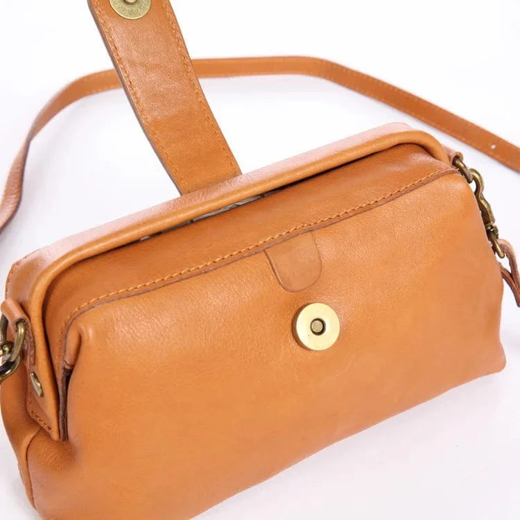 Retro Crossbody Shoulder Bag with Adjustable Straps  Women Genuine Leather Messenger Bag