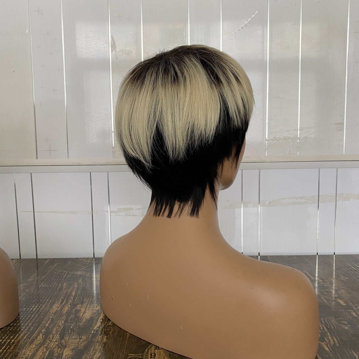 Short Bob Straight Pixie Cut None Lace Wig Ombre Black to Blonde Color Human Hair Lace Front Wigs