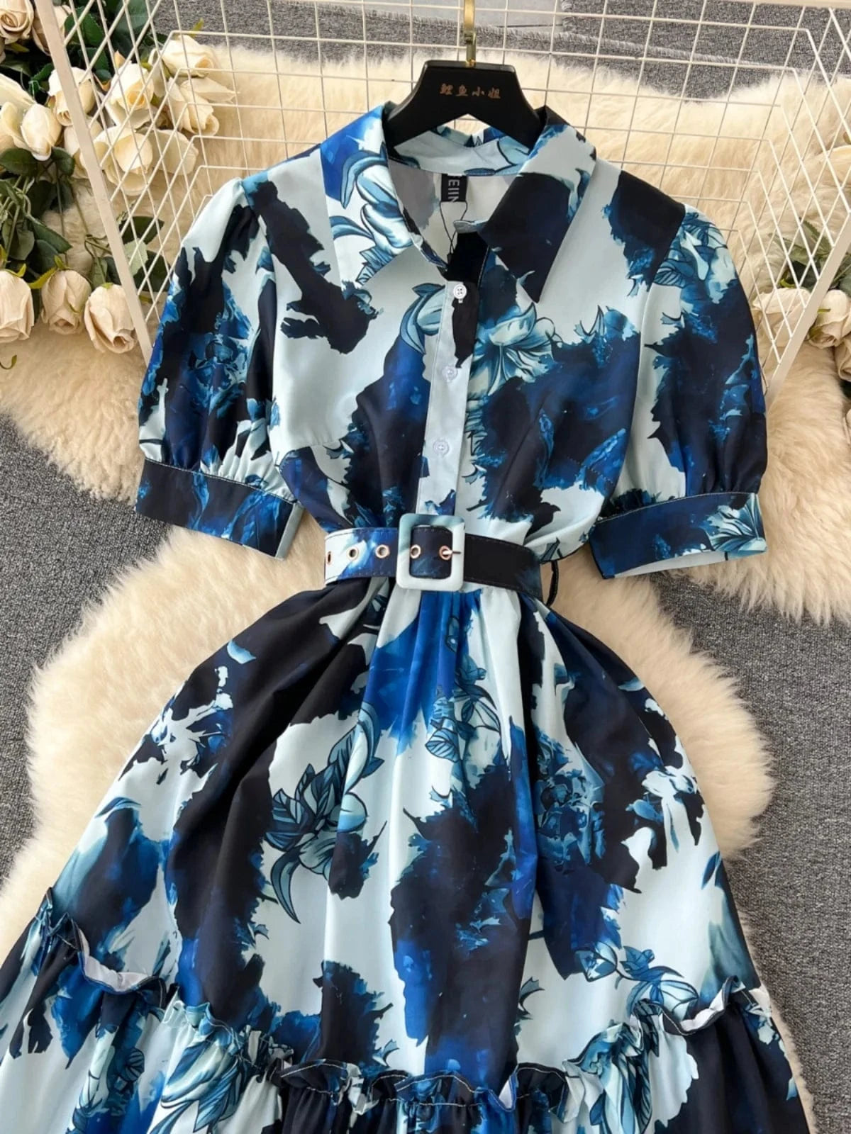 Slim Fitting Medium Length Short Sleeved Waist Closure Printed Shirt Single Breasted Dress With Belt