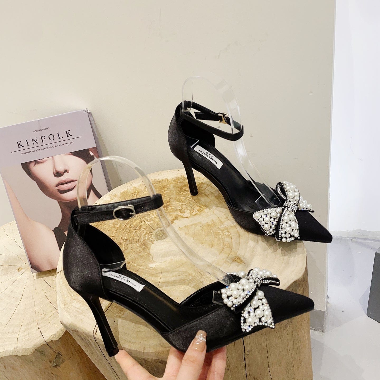 Soccer baby World Cup high heels 2023 spring new stiletto bow single shoes wedding ladies high heel sandals