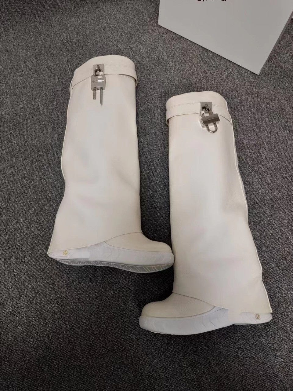 TX  2023 Autumn/Winter round toe large size designer boots shoes women straight rubber bottom long leather boots