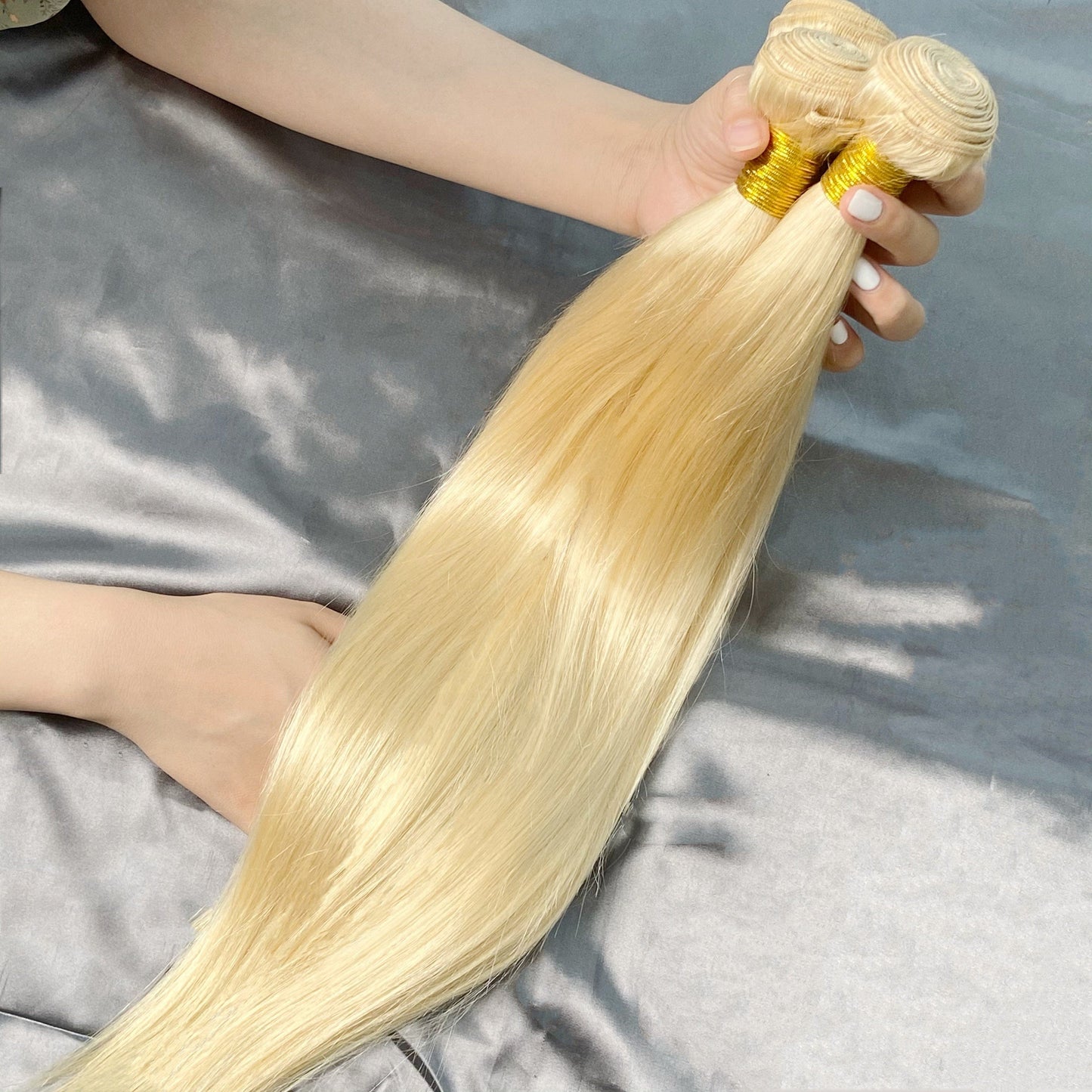 Wholesale Human Hair Bundles Free Shipping Russian Body Wave Loose 613 Blonde Bundles With Frontal Cuticle Aligned Virgin Hair