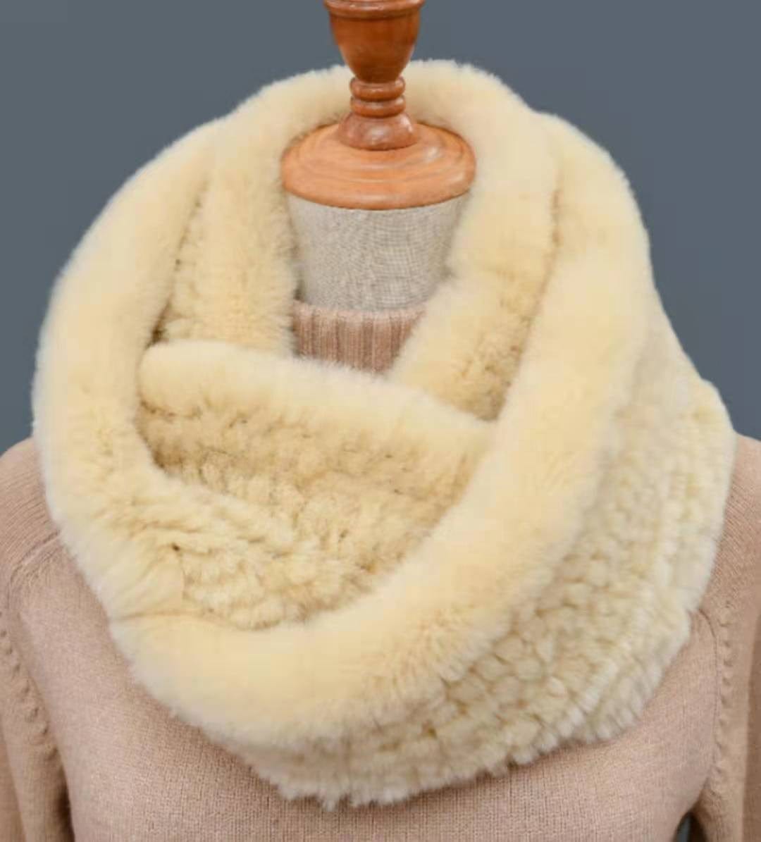 Winter New Luxury Warm Rex Rabbit Fur Fluffy Furry Women Fur Scarves Ladies Soft Volume Neck Ring Scarves