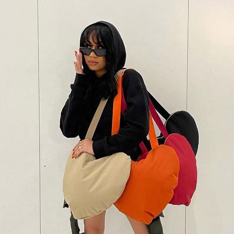 XLL custom logo fashionable 2022 summer retro love heart zipper crossbody bags shoulder handbag women's messenger bags