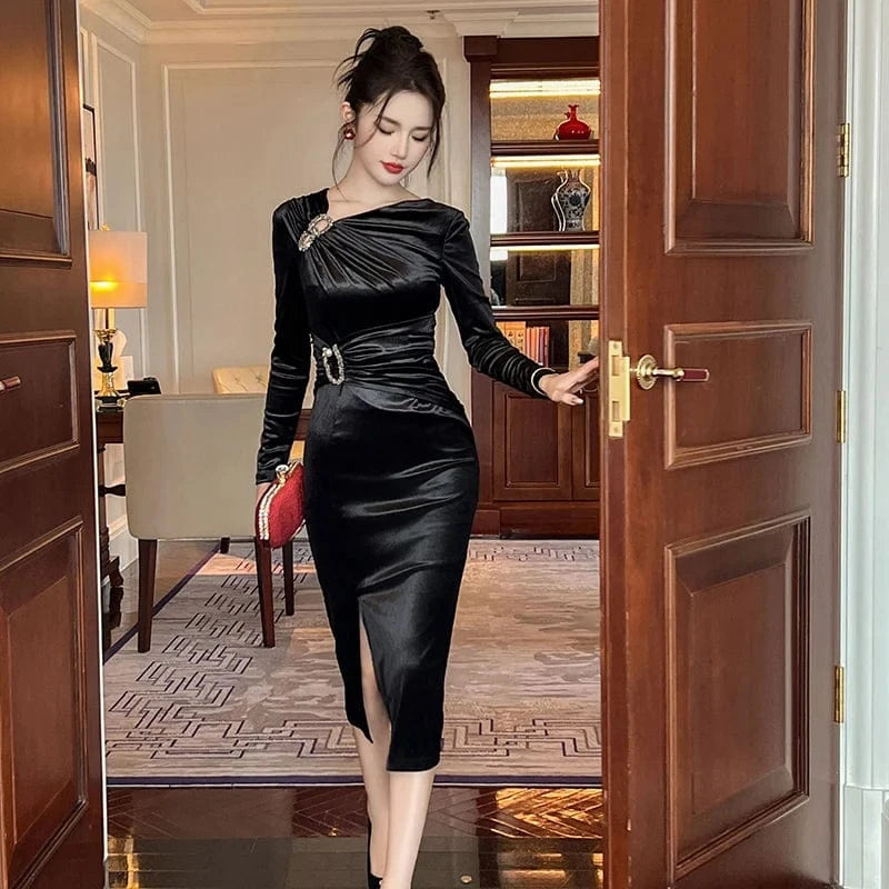 ZYHT 40245 Spring Women Sexy Hollow Out Split Long Dress Elegant Asymmetrical Pleated Black Velvet Party Dresses