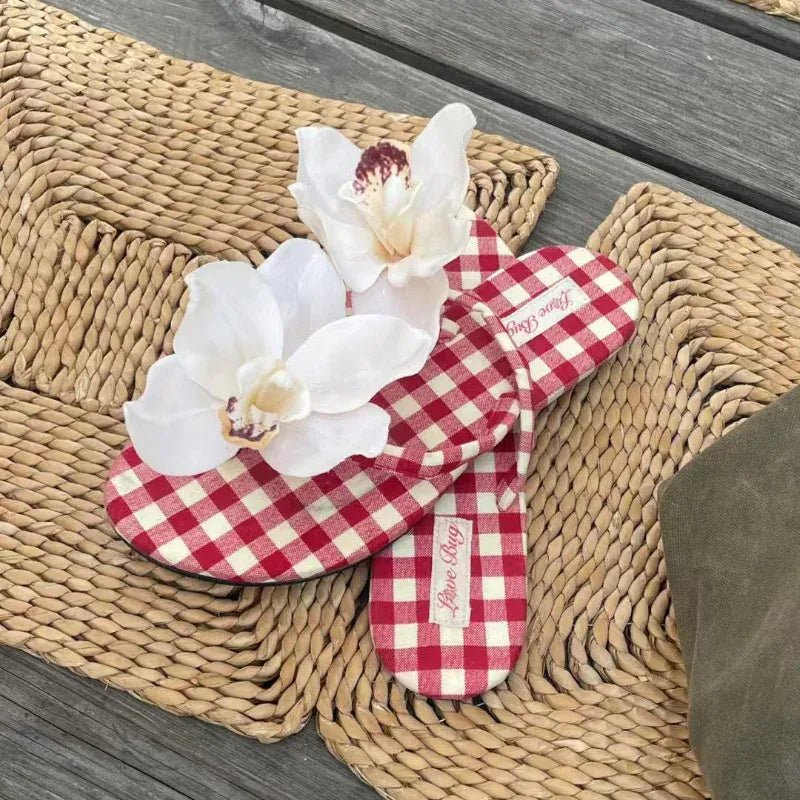 1 Pair Of Simulated Butterfly Decoration Fashion Cute Design Sweet Fresh Literary Ladies Flower Hole Shoes Sandals Accessories - SN Wigs & More