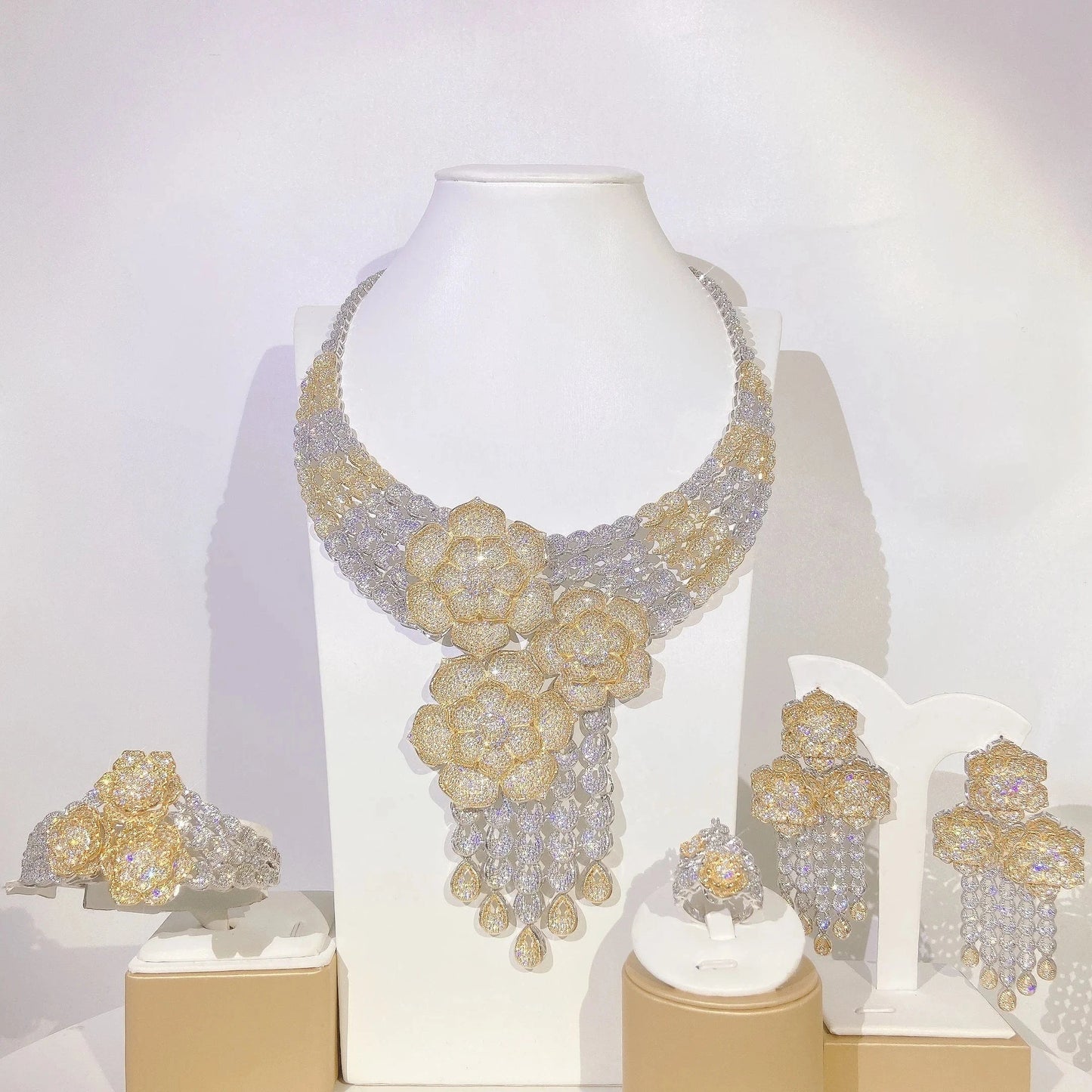 10 / 1 Latest Fashion 24K 18K Gold Plated Wedding Gift Jewelry set Bridal Zircon High Quality Necklace Earring Bracelet Ring Jewels