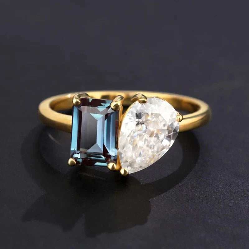 11 / Yellow Gold Plated Best Price Romantic Jewelry Engagement Wedding Emerald Cut Lab Grown Alexandrite And Pear Cut Moissanite Ring For Women