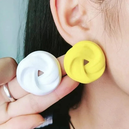 13 Macaroon Colors Korean Acrylic Round Twist Hoop Earrings for Women Matte Geometric Circle Stud Earrings Statement Jewelry
