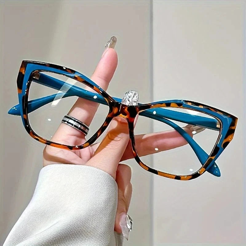 150 / Blue Elegant cat eye reading glasses for women-fashionable color block design, anti-blue light, 1.0 to 4.0 strength