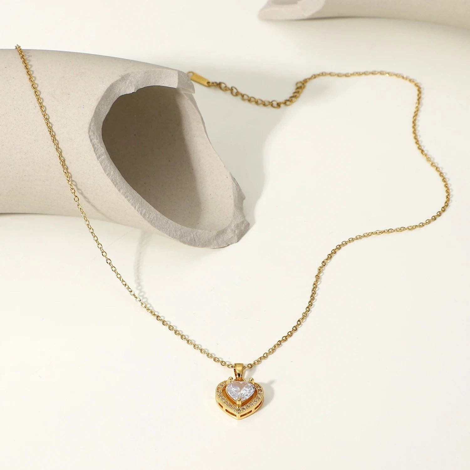 16inches / JDN20655 Exquisite Women Wedding Bridal Jewelry Stainless Steel Gold Large Single Shiny Crystal Heart Pendant Necklace For Engagement