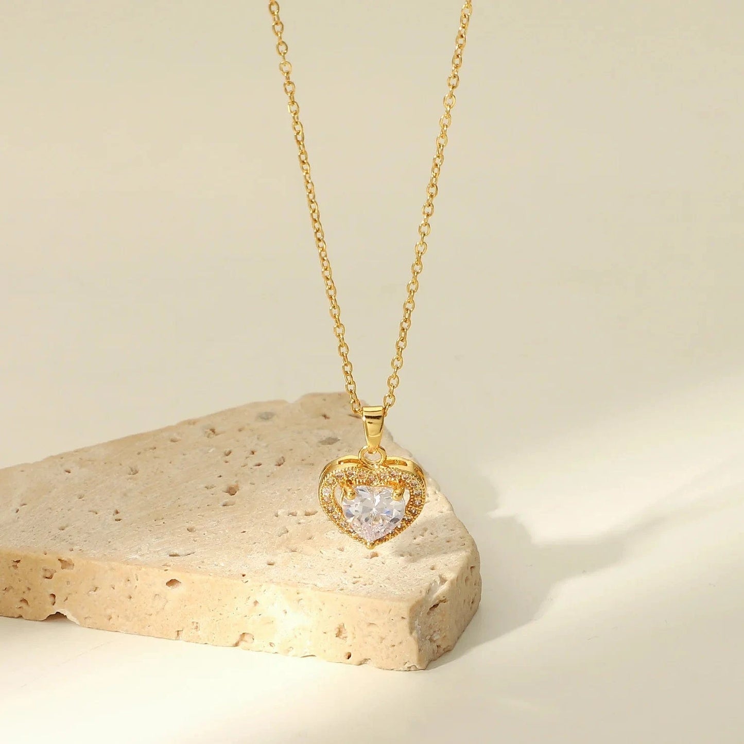 16inches / JDN20655 Exquisite Women Wedding Bridal Jewelry Stainless Steel Gold Large Single Shiny Crystal Heart Pendant Necklace For Engagement