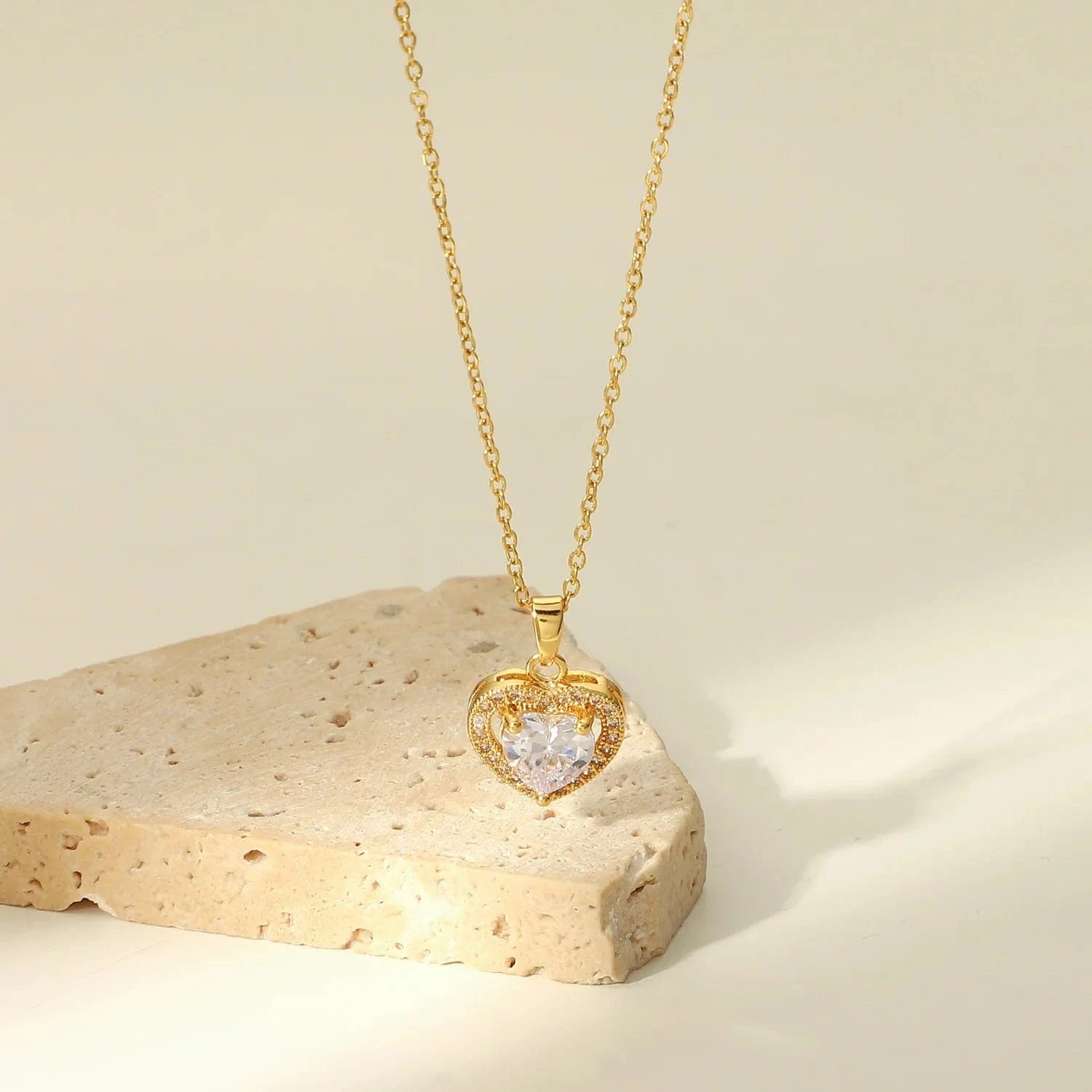 16inches / JDN20655 Exquisite Women Wedding Bridal Jewelry Stainless Steel Gold Large Single Shiny Crystal Heart Pendant Necklace For Engagement