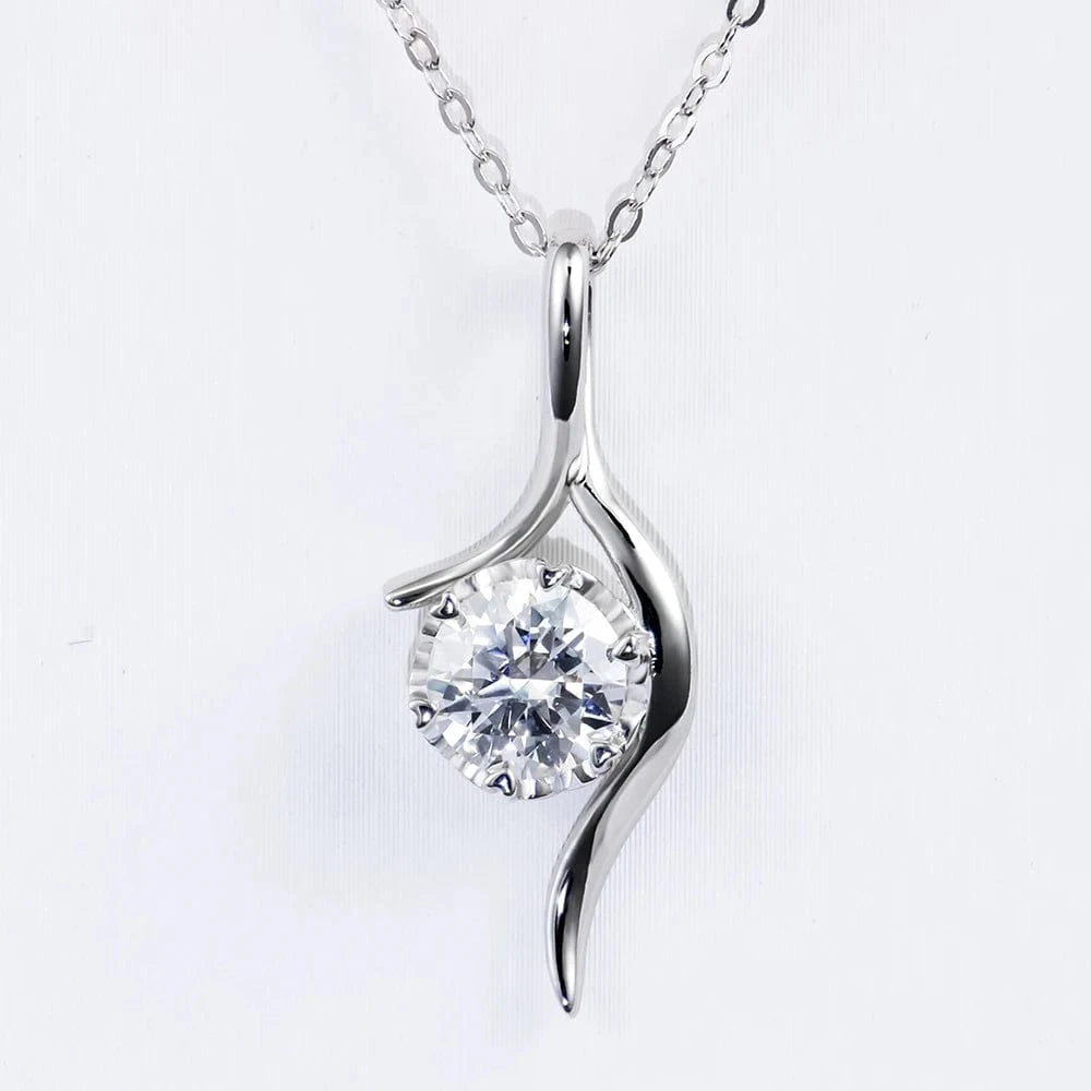 18inches / love  necklace Xingyue  Moissanite FINE Jewelry PENDANT 925 SILVER with Round shape 1.0carat  FASHION JEWELRY NECKLACE FOR WOMEN