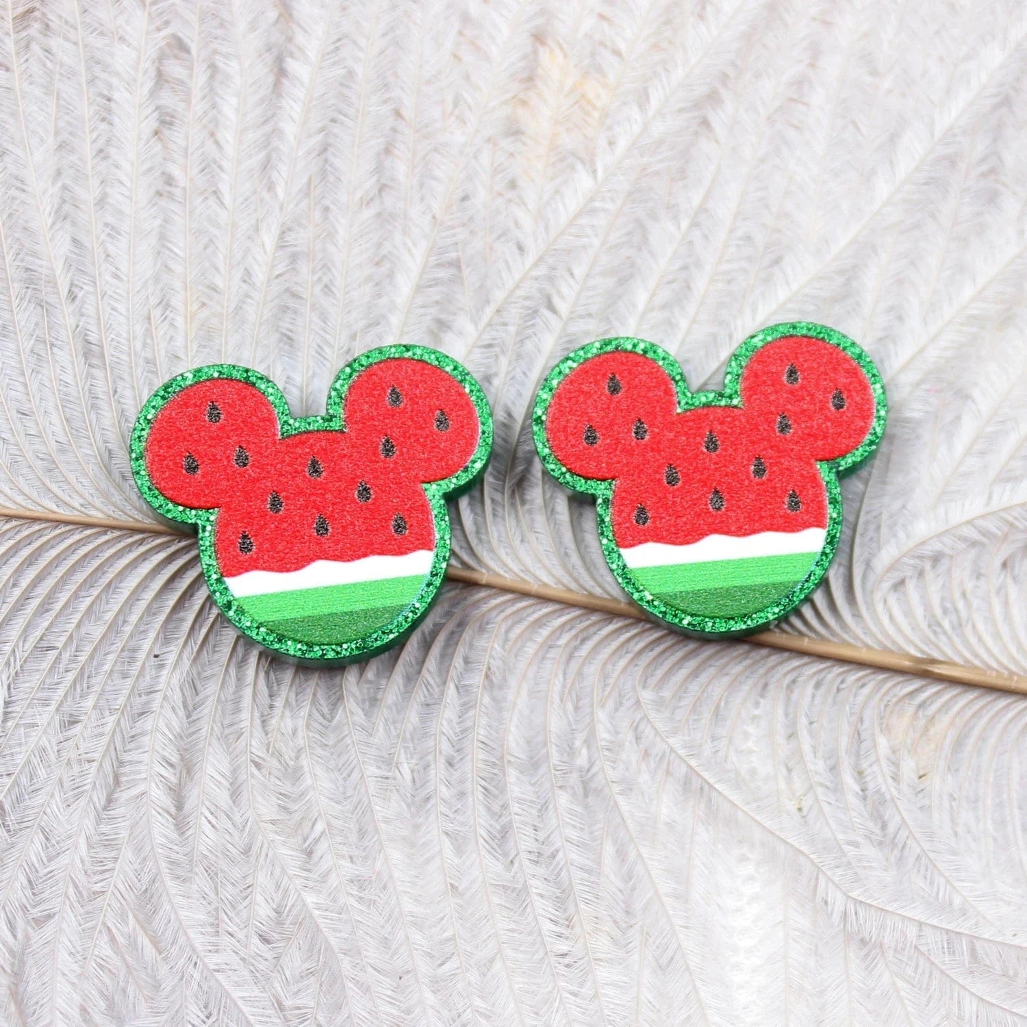 18mm / multi (Set of 10 )  PRS026PR1008 Factory Hot Sale Cute Mouse Watermelon Laser Cut Animal Acrylic Jewelry Accessories