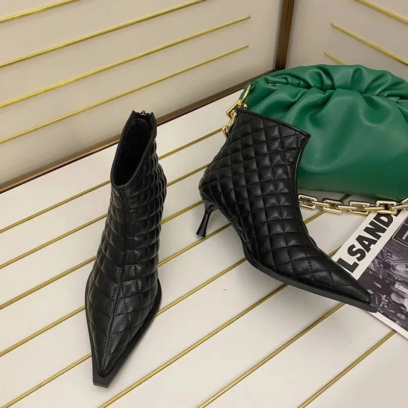 2022 latest Korean fashion pointed short boots pea crocodile leather PU high heel boots