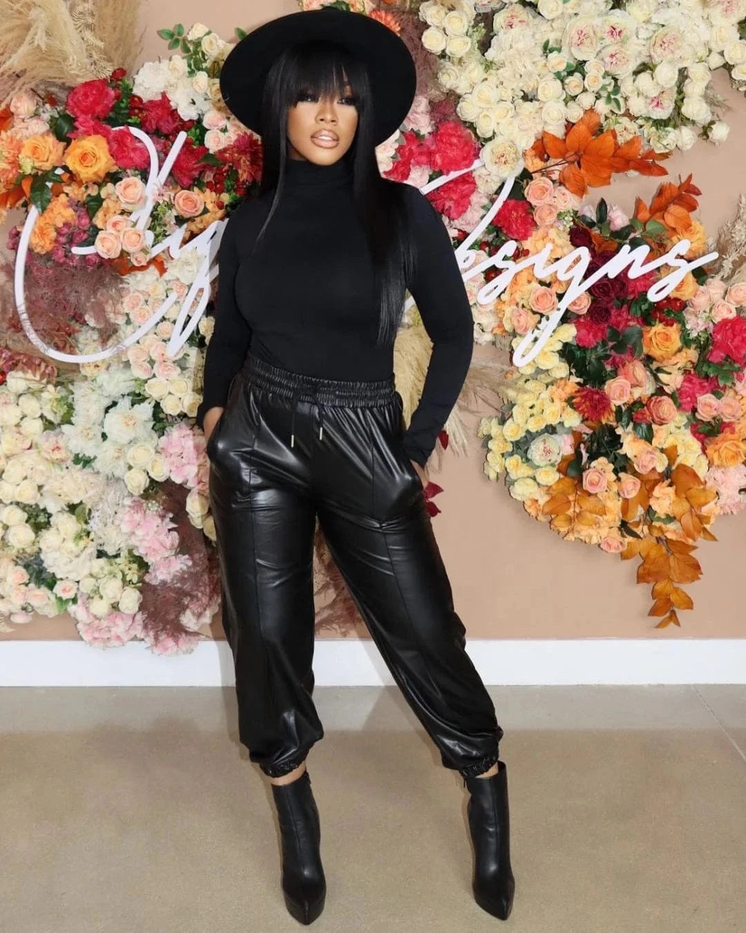 2022 New Arrivals Solid Color High Waist Drawstring Elastic Waist Women PU Leather Ankle Banded Pants