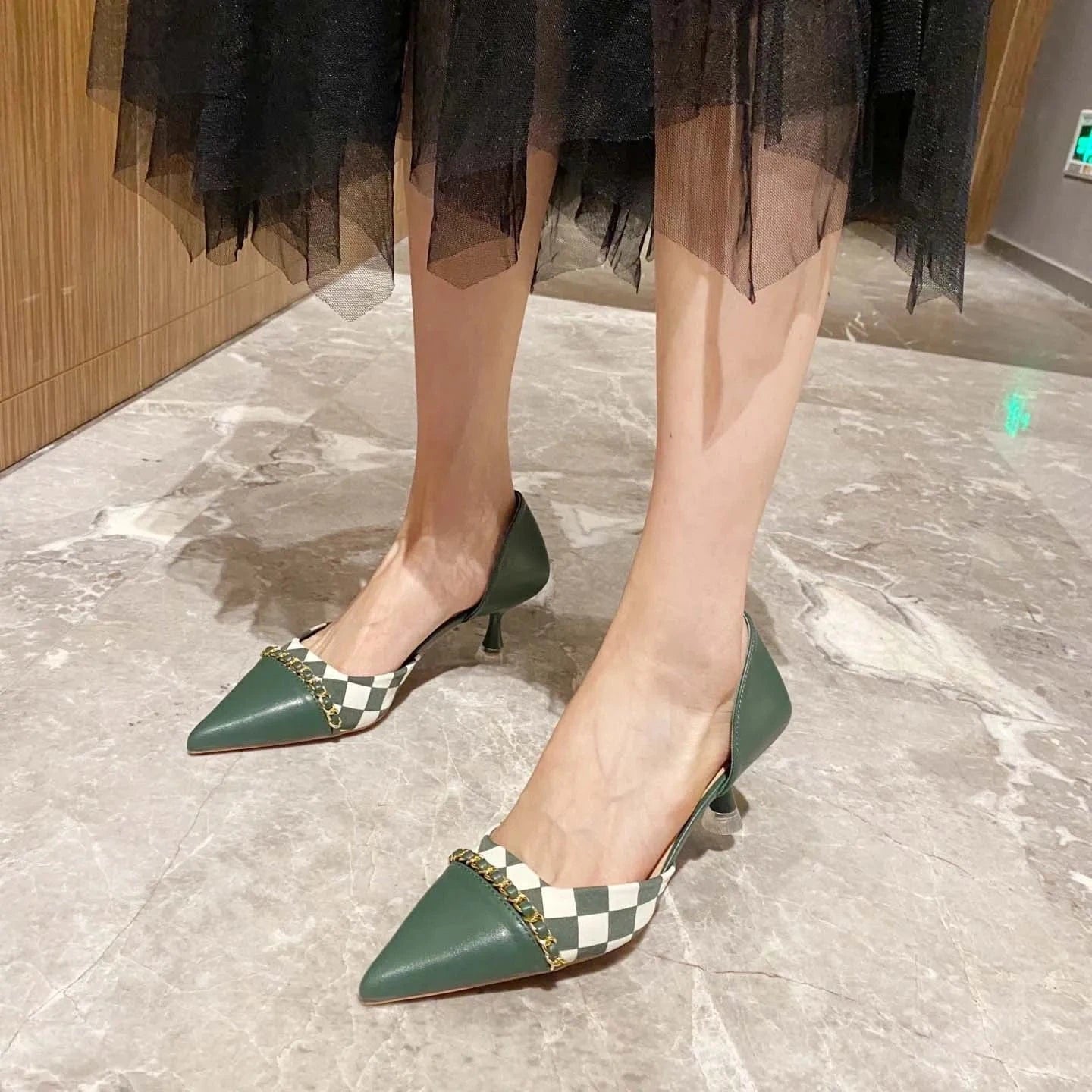 2022 New Female French Minority High Heel Stilettos Shallow Color Matching Mid Heel Sandals for Women