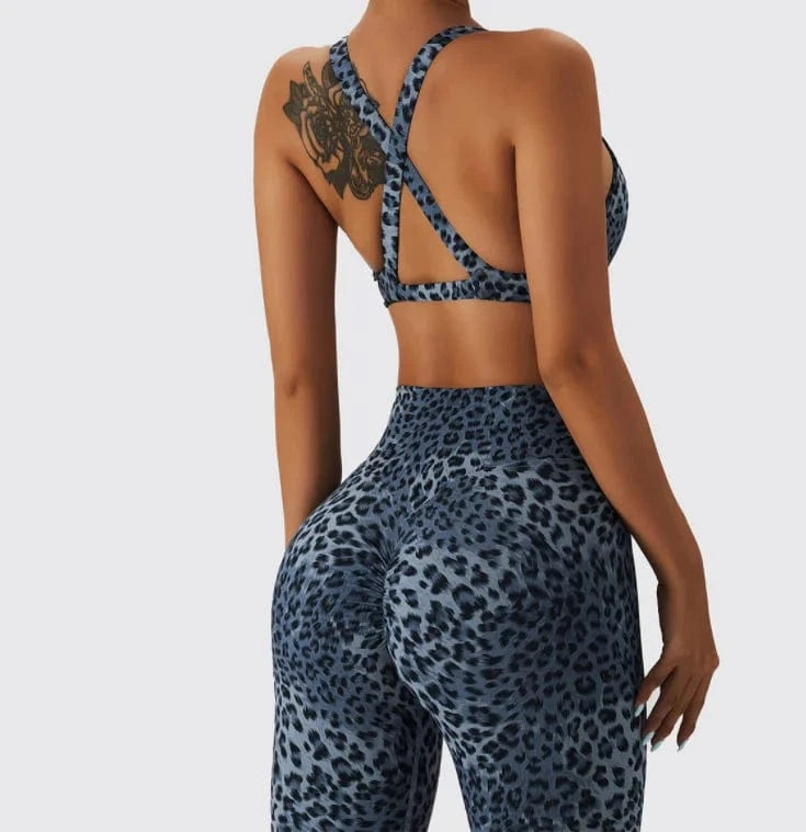 2023 Spring Summer New 3-color Leopard Print Sexy Bra Shorts Sets Seamless Sports Suit Peach Hip Lifting High Waist Fitness