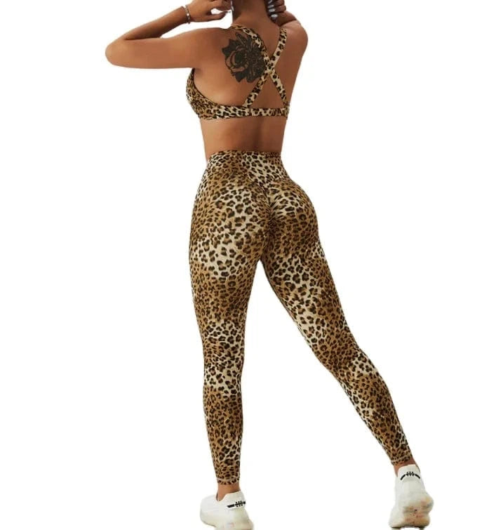 2023 Spring Summer New 3-color Leopard Print Sexy Bra Shorts Sets Seamless Sports Suit Peach Hip Lifting High Waist Fitness