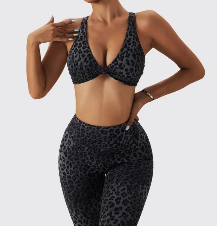 2023 Spring Summer New 3-color Leopard Print Sexy Bra Shorts Sets Seamless Sports Suit Peach Hip Lifting High Waist Fitness