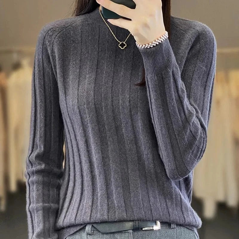 2024 Autumn and winter high-quality fashion women selling solid color crew-neck long-sleeved knitted pullover sweater
