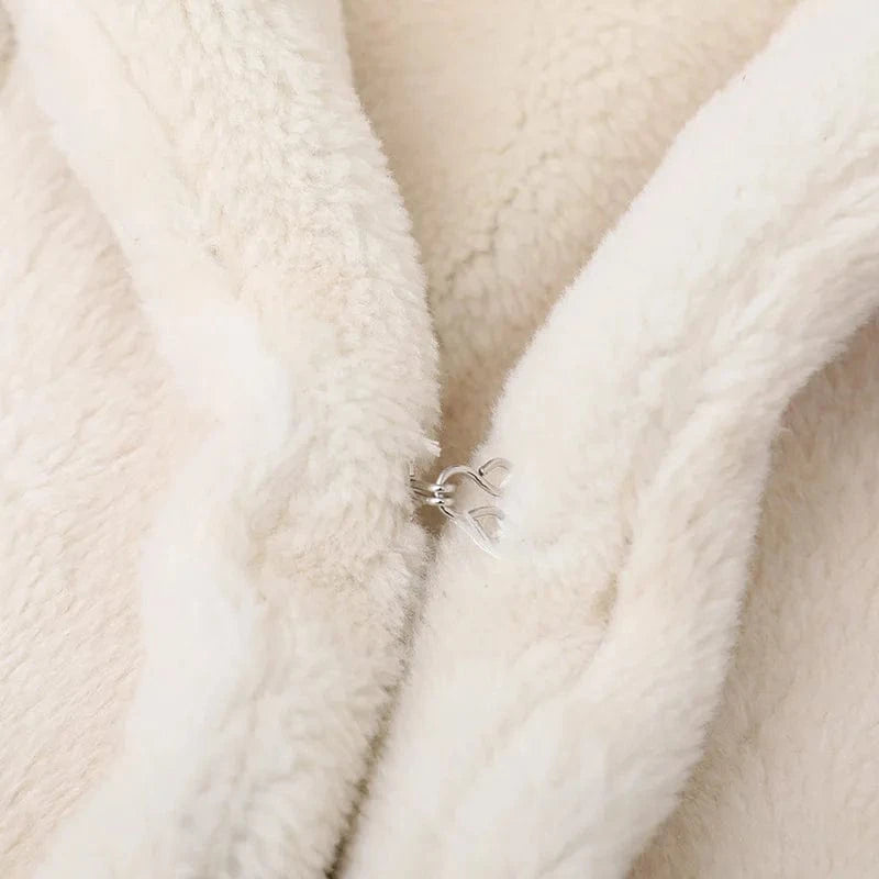 2024 Fashion Custom Furs Jackets Soft Panelled Cropped Teddy Winter Coat Jacket