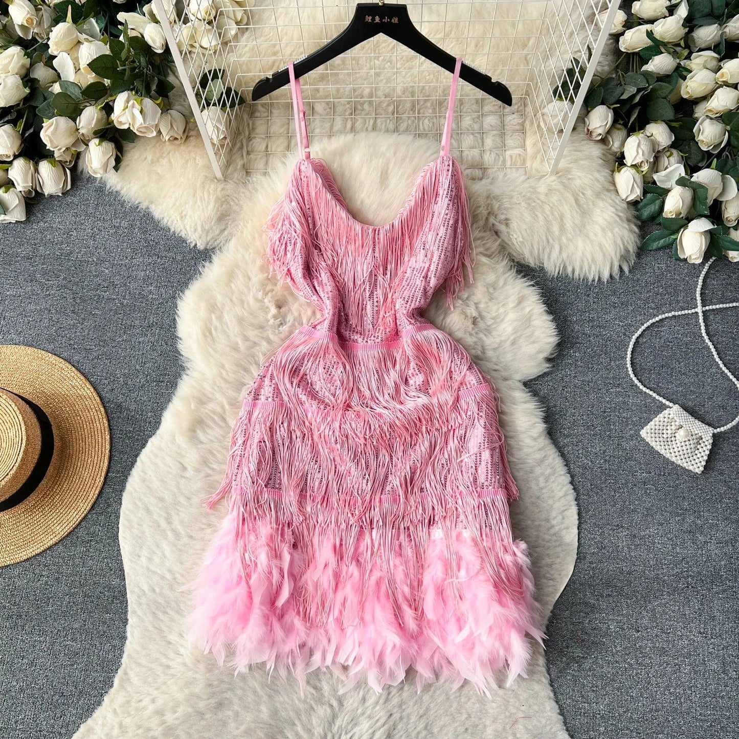 2024 Feather Splicing Sequins Women's High-end Dresses Sexy Backless Waisted Halter Tassel Short Dresses