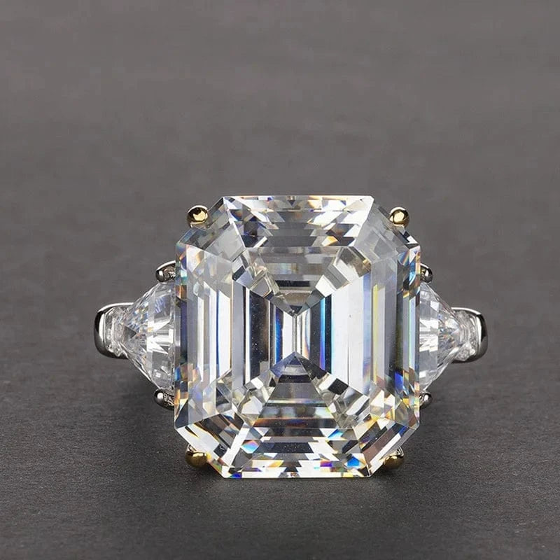 2024 High-end Emerald Cutting Gorgeous Rectangular CZ Diamond Women White Diamond Wedding gemstone rings 925 sterling silver