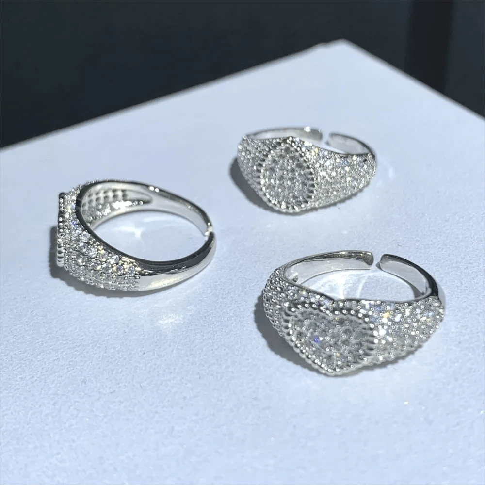 2024 New Arrival Bling Rhodium Plated Open Size Fashion Women Jewelry Paved 5A CZ Heart Water Drop Diamond Pinky Finger Ring