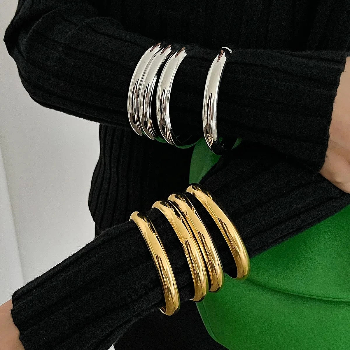 2024 New Arrival Fashion Cheap Wholesale stacked metal wide bracelets with simple personalized round punk women bracelet sets