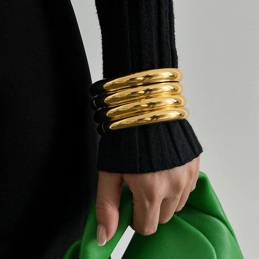 2024 New Arrival Fashion Cheap Wholesale stacked metal wide bracelets with simple personalized round punk women bracelet sets