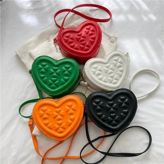 2024 New Arrivals Dropshipping Summer Spring Heart Shape SmallShoulder Women's Crossbody Bags Handbags Purses and Handbags