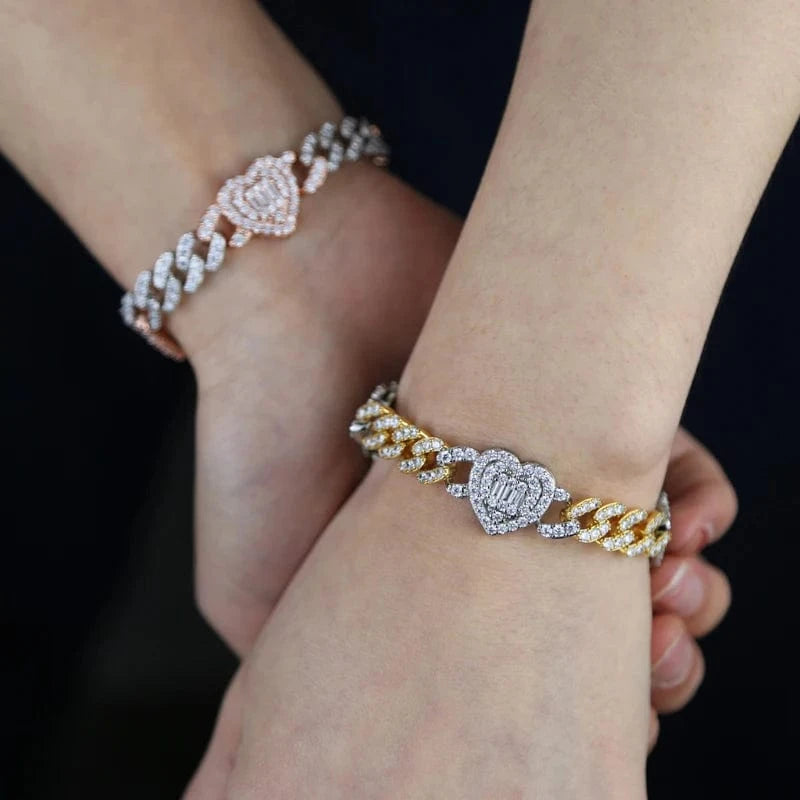 2024 New Arrived Valentine's Day Gift Full Paved Ice CZ Cuban Chain Heart Charm Bracelet For Women