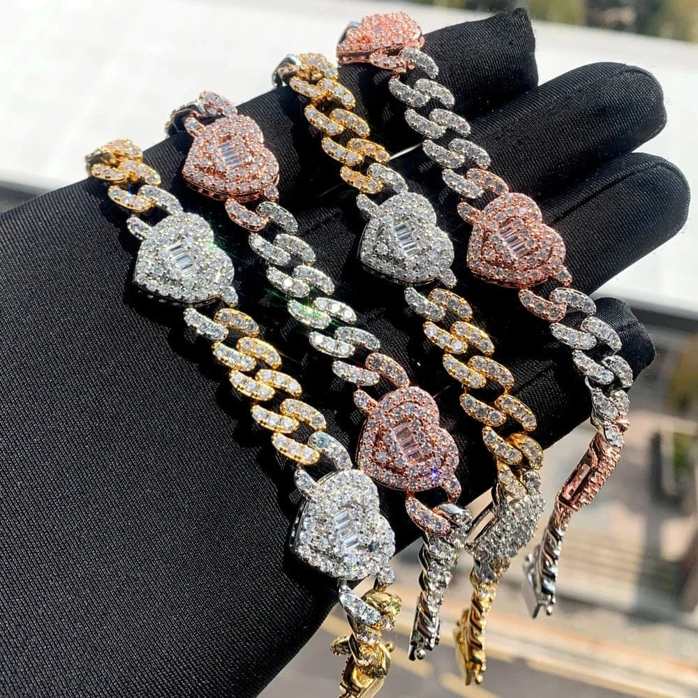 2024 New Arrived Valentine's Day Gift Full Paved Ice CZ Cuban Chain Heart Charm Bracelet For Women