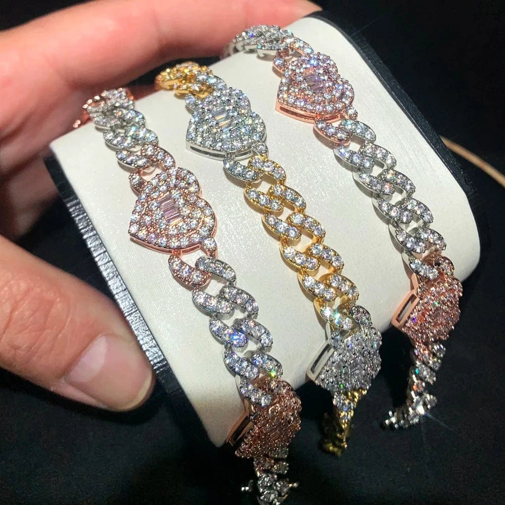 2024 New Arrived Valentine's Day Gift Full Paved Ice CZ Cuban Chain Heart Charm Bracelet For Women