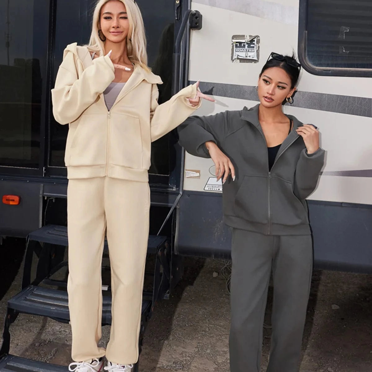 2024 new autumn and winter women's solid color hooded long-sleeved foot set sports two-piece set