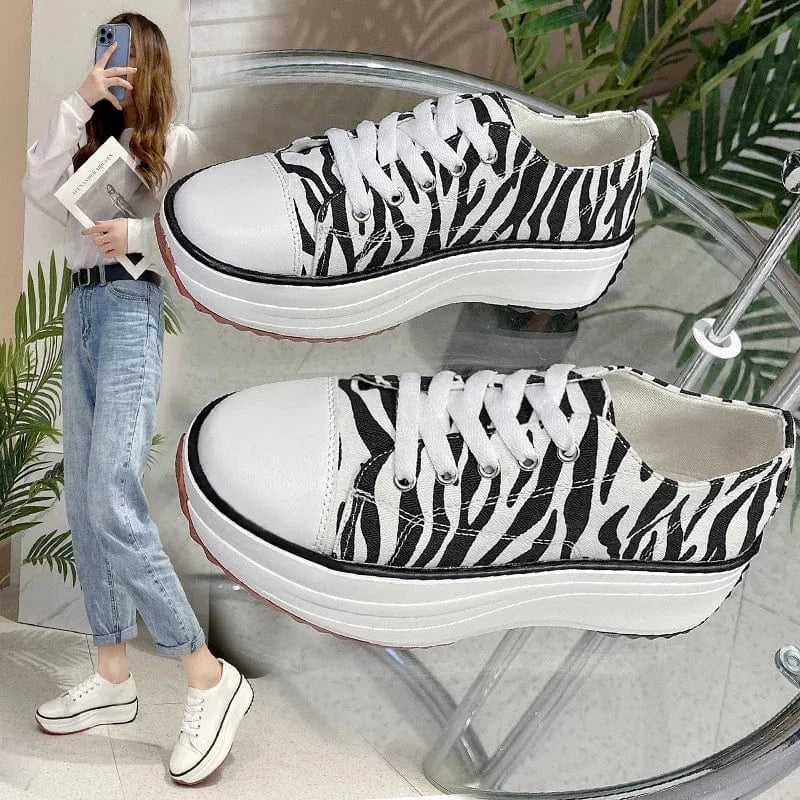 2024 new autumn casual chic trendy style shoes ladies  thick bottom blank sneakersladies casual shoes