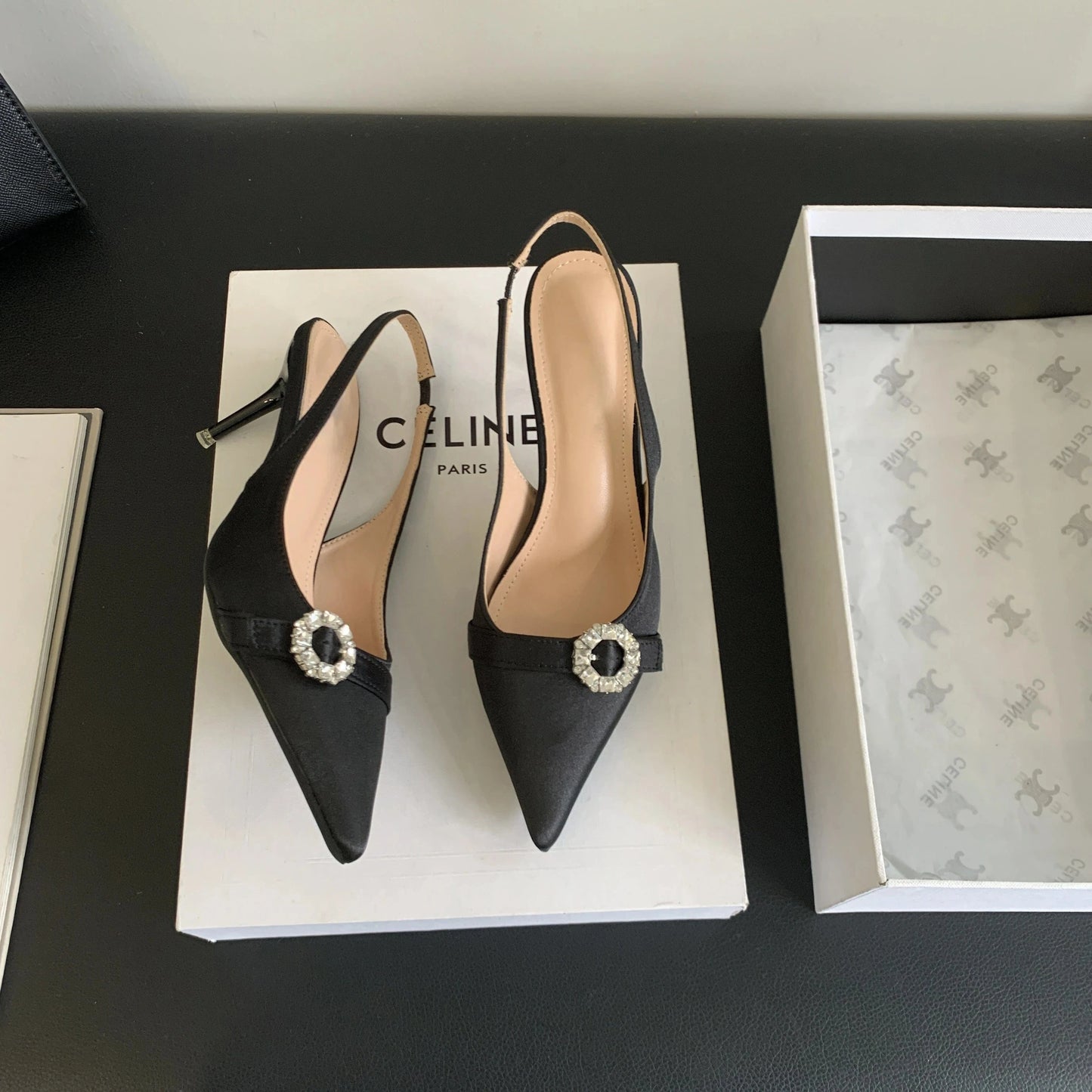 2024 New French pointed rear empty shoes women's spring and summer Baotou elegant women's shoes