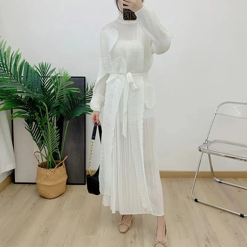 2024 New Spring And Summer Design Splicing Lace Plus Size Dress Women's Irregular Miyake Pleated Dress