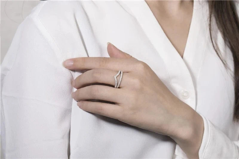 2024 New Trendy Clear 1.5mm Moissanite Stone White Gold Plated Line Ring 925 Sterling Silver Fine Jewelry custom 14k gold plated