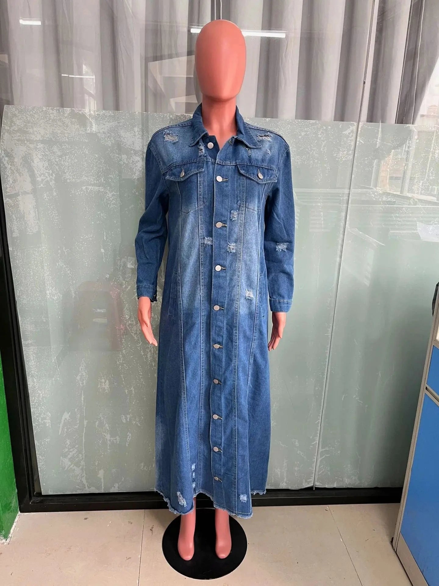 2024 New Winter Ripped Denim Cardigan Coat Turndown Collar Long Jacket Fashion Ladies Long Denim Coat